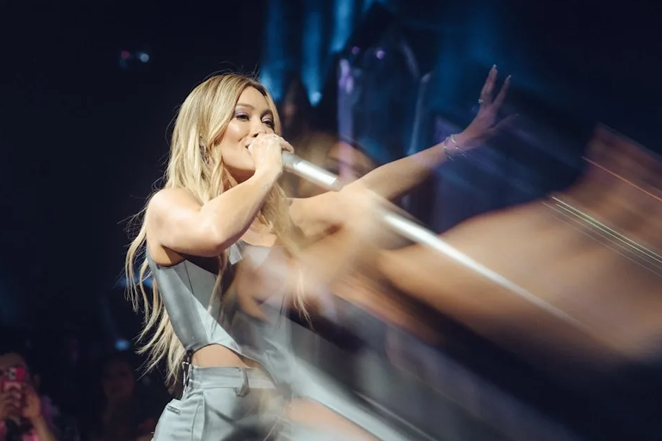 hilary duff tour